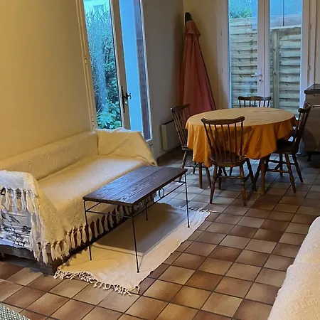 Holiday home Maison 4 Pers A Pres Plage, Wifi, Parking - Fr-1-823-102 *